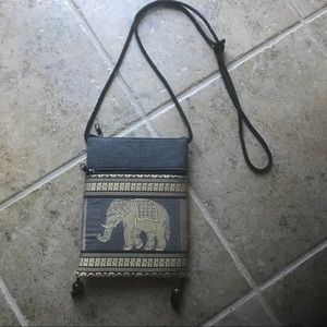 Adorable embellished elephant crossbody bag, Size: 8”x6”